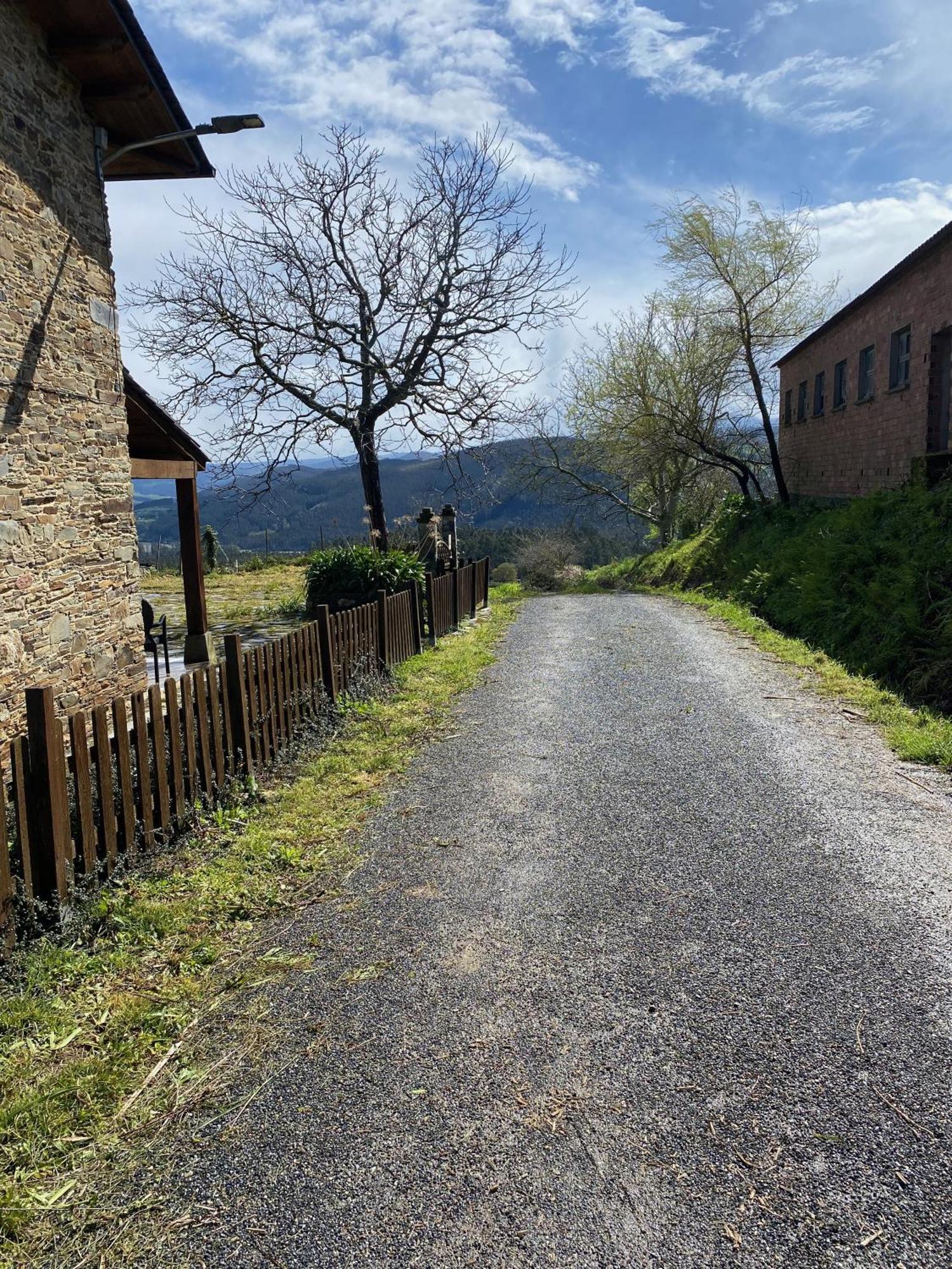 Villa Casita Feliz Entre Montanas Y Cerca Del Mar Trabada Esterno foto